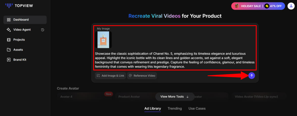 Erstellung eines Werbevideos für Topview durch Hochladen eines Fotos einer Chanel-Parfümflasche und Hinzufügen einer Beschreibung.
