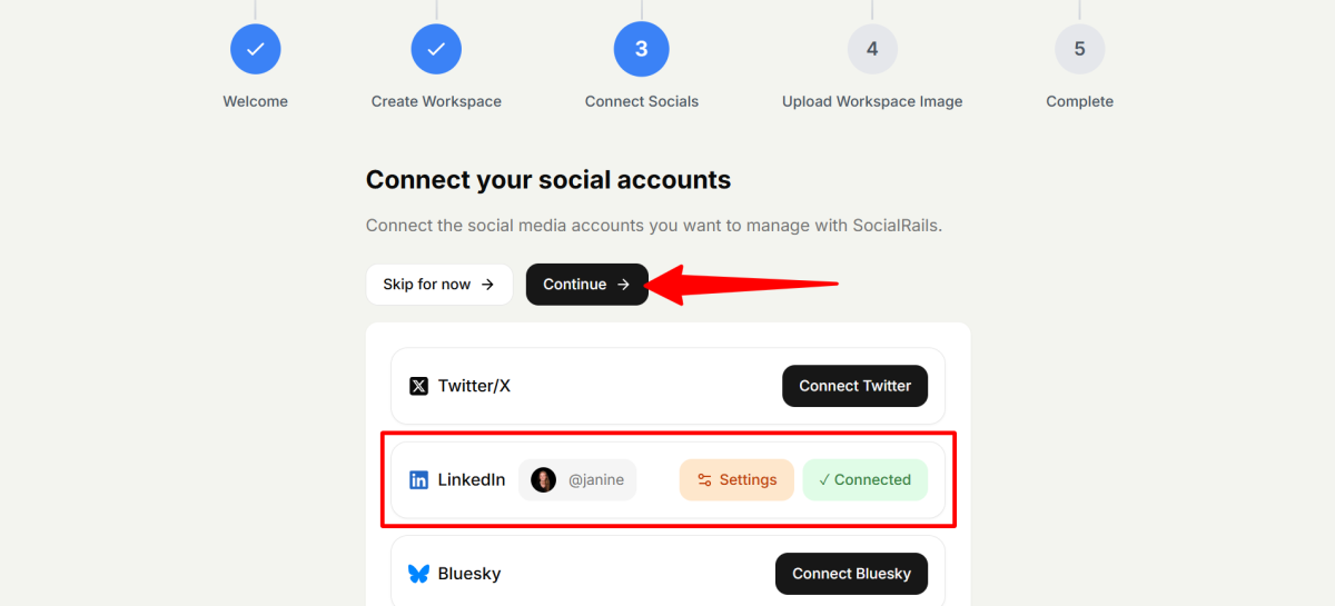 将LinkedIn账户连接到社交轨道