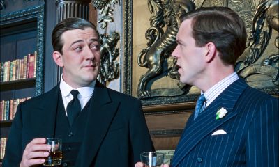 Stephen Fry as Jeeves (left) and Hugh Laurie as Bertie Wooster in the British television comedy 'Jeeves and Wooster' (1990–1993). © Picture Partnership Productions.
